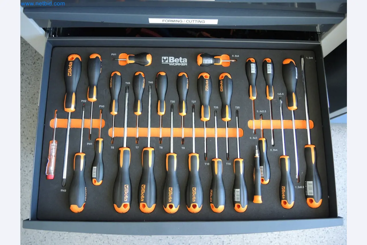 LILIUM eAircraft GmbH / LILIUM GmbH; machines, test systems and operating equipment for the production of eVTOLs-8