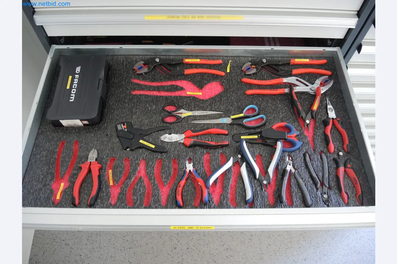 LILIUM eAircraft GmbH / LILIUM GmbH; machines, test systems and operating equipment for the production of eVTOLs-4