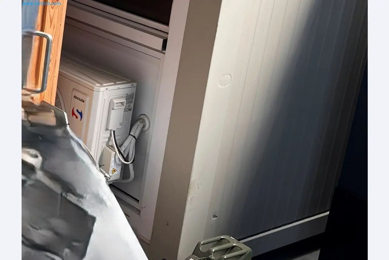LILIUM eAircraft GmbH / Aftersale of pouch battery cell welding system and dual office container system-2