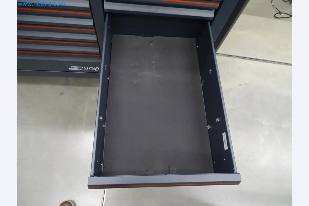 LILIUM eAircraft GmbH / LILIUM GmbH; machines, test systems and operating equipment for the production of eVTOLs-18