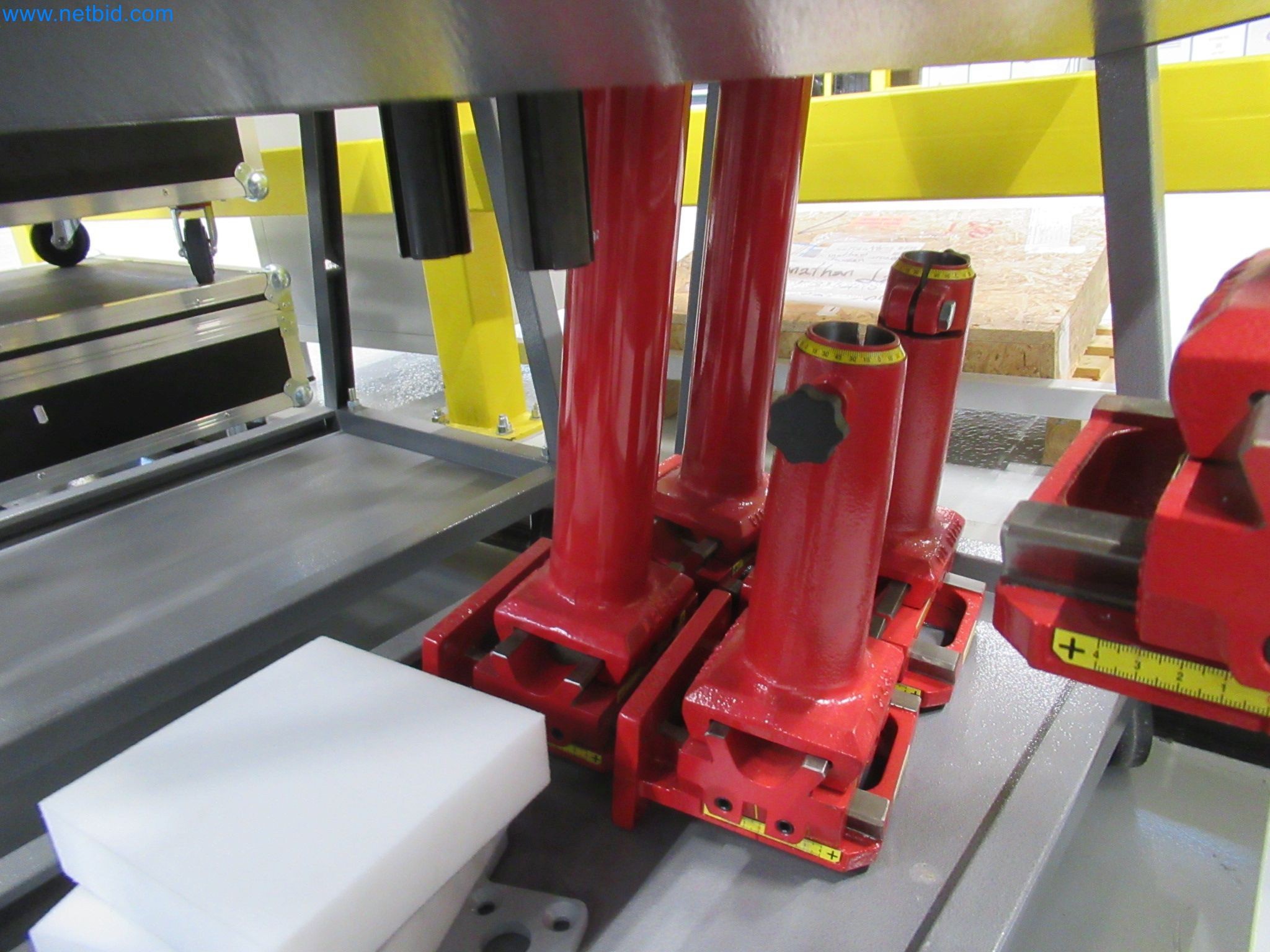 LILIUM eAircraft GmbH / LILIUM GmbH; maszyny, systemy testowe i sprzęt operacyjny do produkcji eVTOLs-14