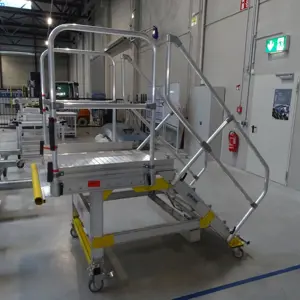 mobile Alu-Podesttreppe Munk