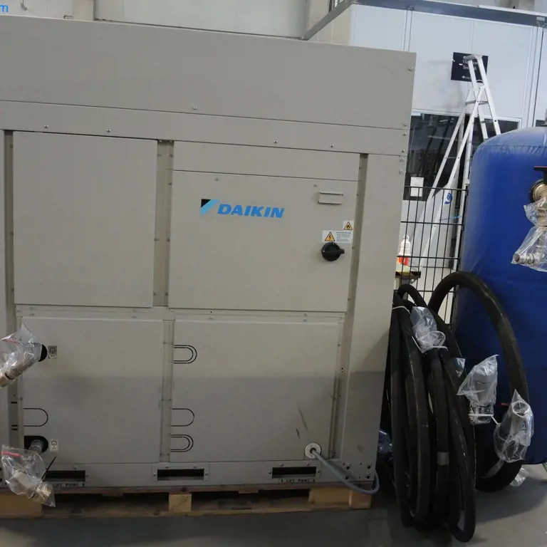 Hladilni sistem Daikin EWAT040CZP-A1