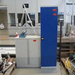 Armoire en tôle (SANS contenu)