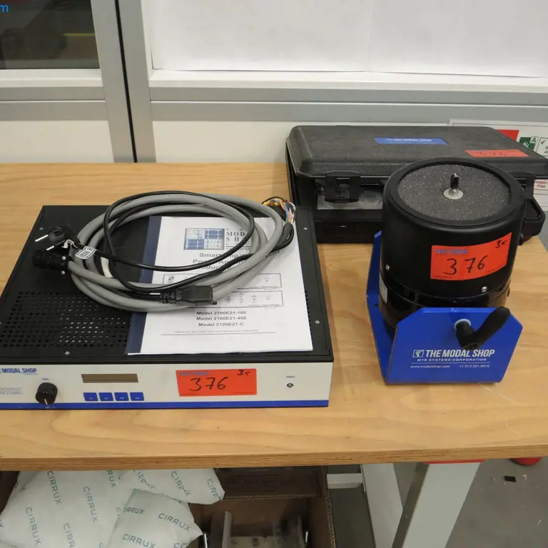 Modální třepačka (TEX-EQT-2015) MTS Systems Corporation 2060E