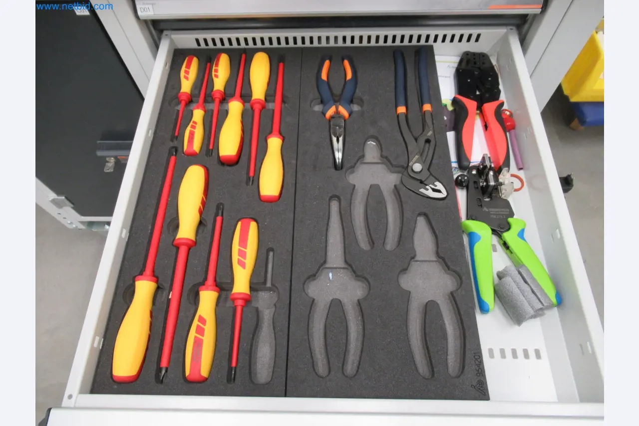 LILIUM eAircraft GmbH / LILIUM GmbH; machines, test systems and operating equipment for the production of eVTOLs-3