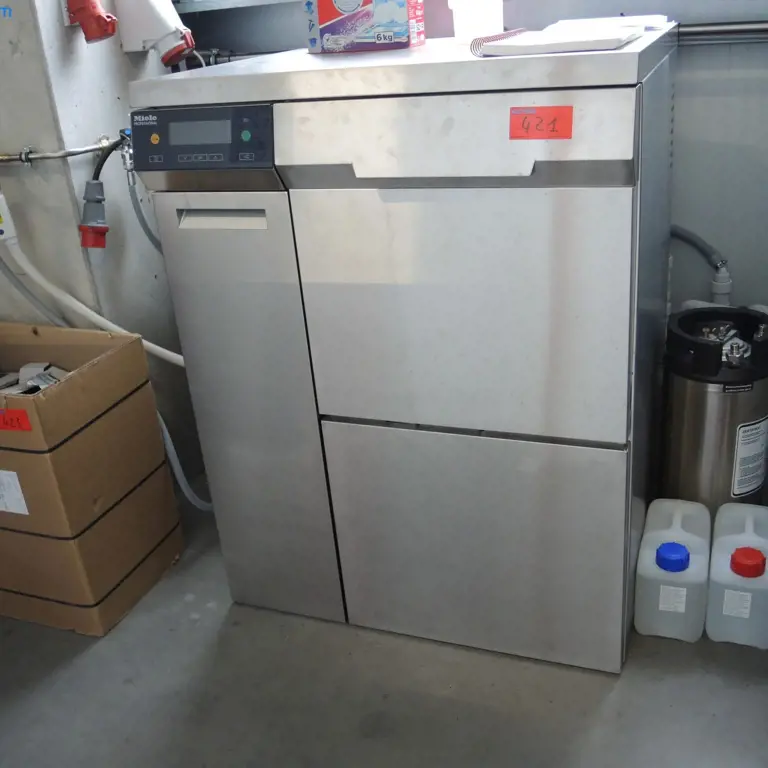 Lave-vaisselle industriel Miele Professional TA8