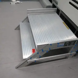 2 Escaleras de plataforma de aluminio Krause 810410