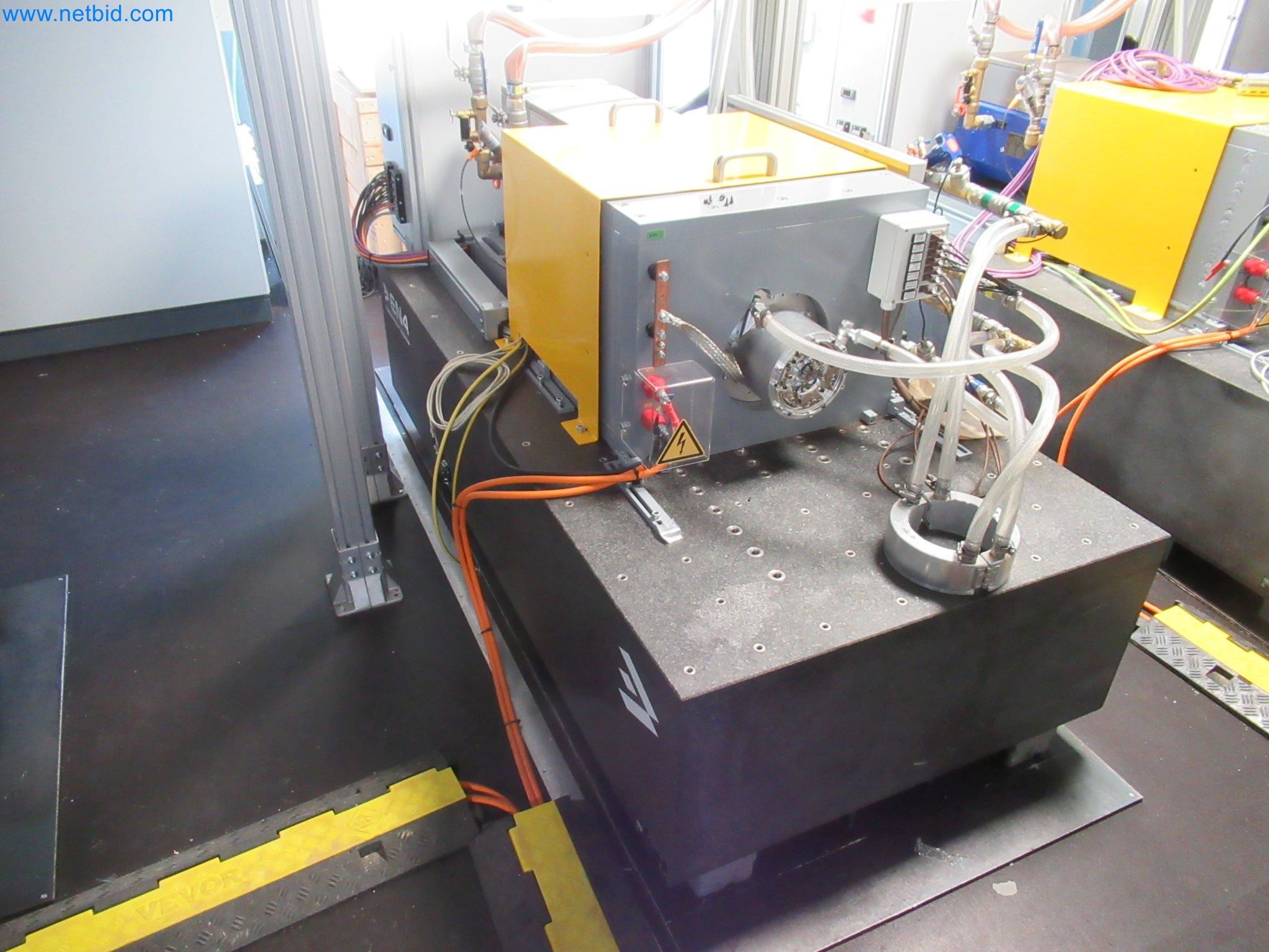 LILIUM eAircraft GmbH / LILIUM GmbH ; machines, installations d'essai et équipements d'exploitation pour la fabrication d'eVTOL-11