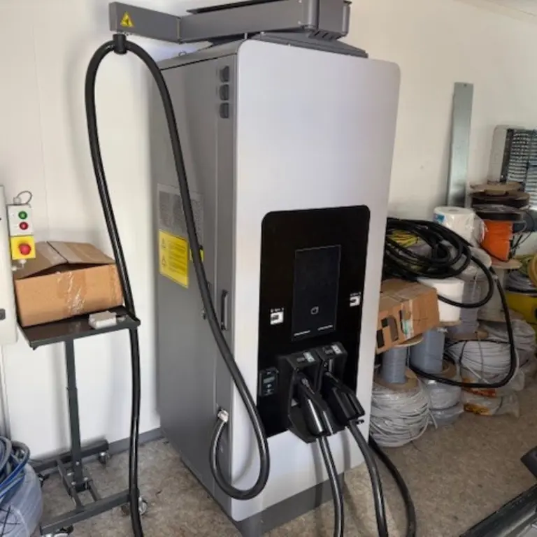 Nabíječka / nabíječka StarCharge DH-DC 1800 SG56-D