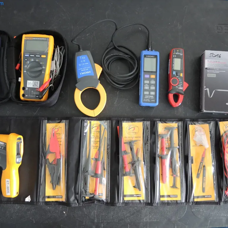 Položka Měřící nástroje u.a. Höntzsch, Fluke, Hioki u. Voltcraft