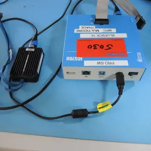 Debugger / On-Chip Analyser iSystem IC 5700 BlueBox Base UNIT mit DTM