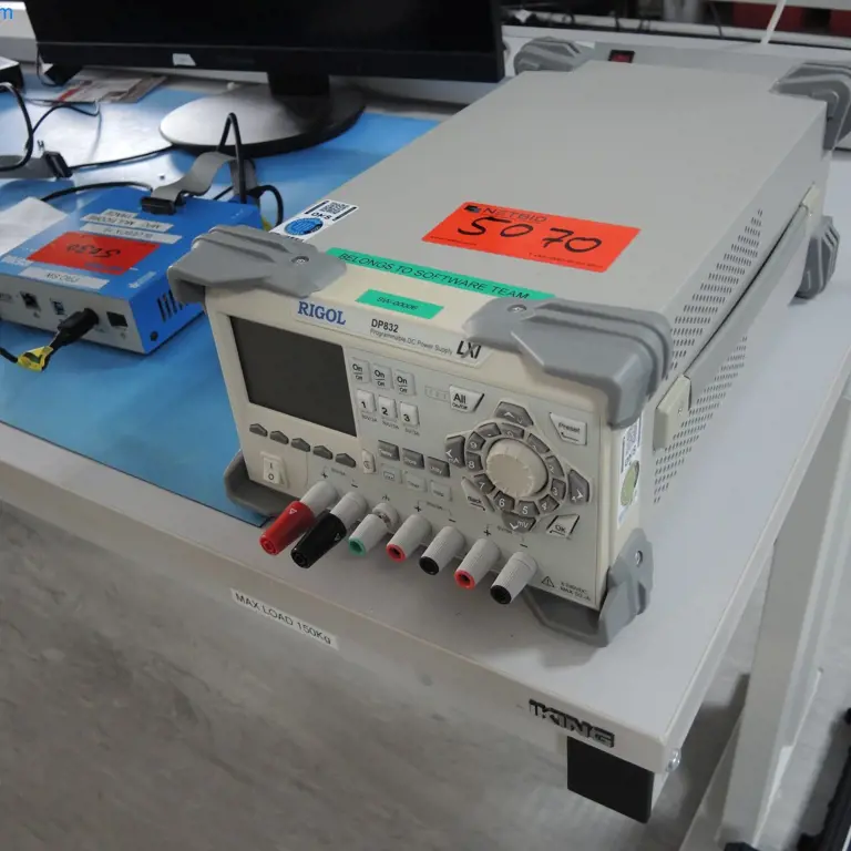 Laboratorní napájecí jednotka (SW00006) Rigol DP832