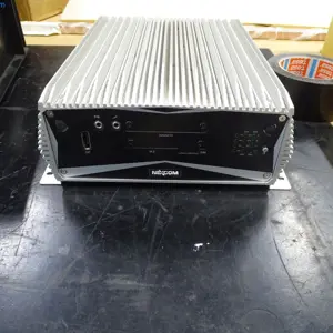 Průmyslový počítač bez ventilátoru (BEZ pevného disku) Nexcom NISE 3800E