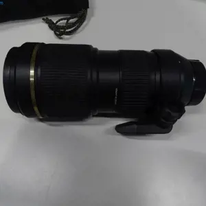 Objektiv pro makrofotografii Tamron A001NII
