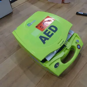 Defibrillator Zoll AED Plus