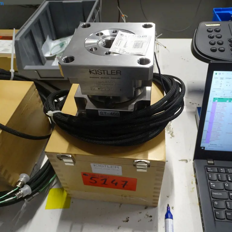 traxiale piëzo-elektrische krachtopnemer Kistler 9377C