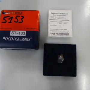 Triaxiale ICP®-minitrillingssensor PCB Piezotronics J356A43