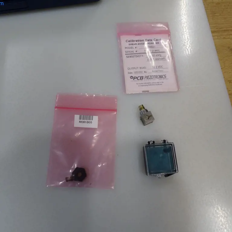 Triaxiale versnellingsmeter PCB Piezotronics 339B31/NC