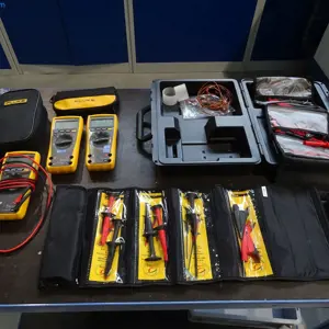 3 Multimeter Fluke 175 / 77