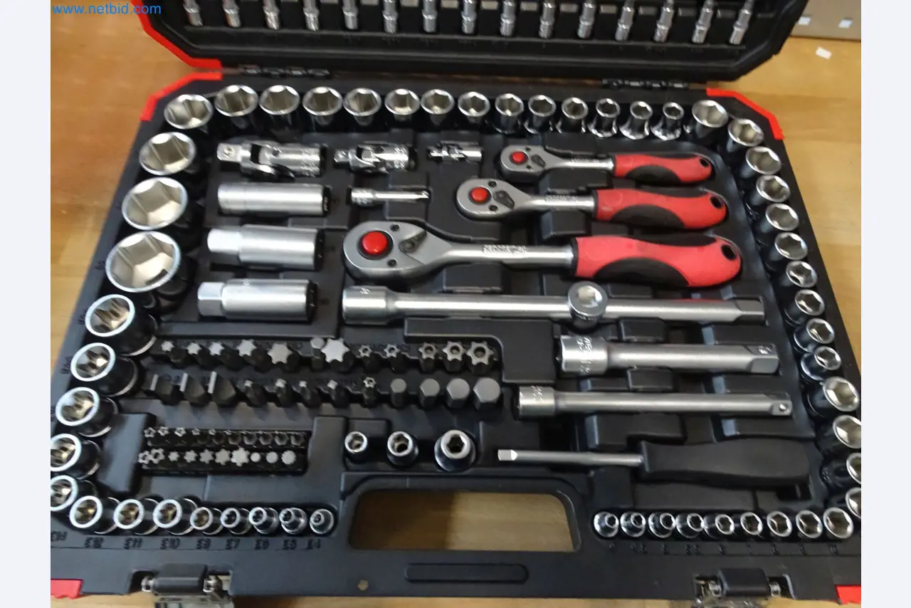 LILIUM eAircraft GmbH / LILIUM GmbH; machines, test systems and operating equipment for the production of eVTOLs-12