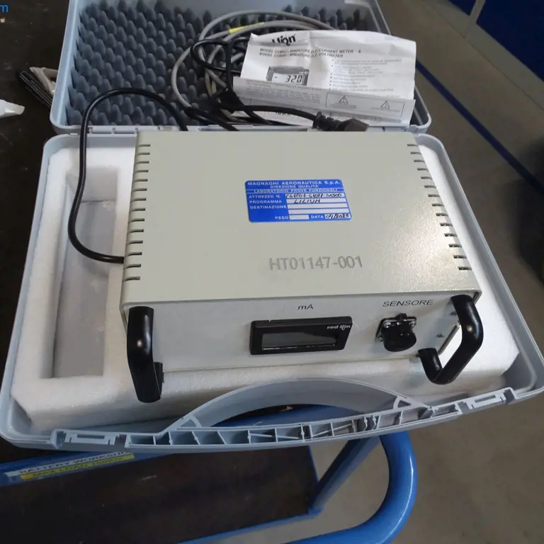 Voltmeter / ampermeter (HT01147-001 Magnaghi Aeronautica