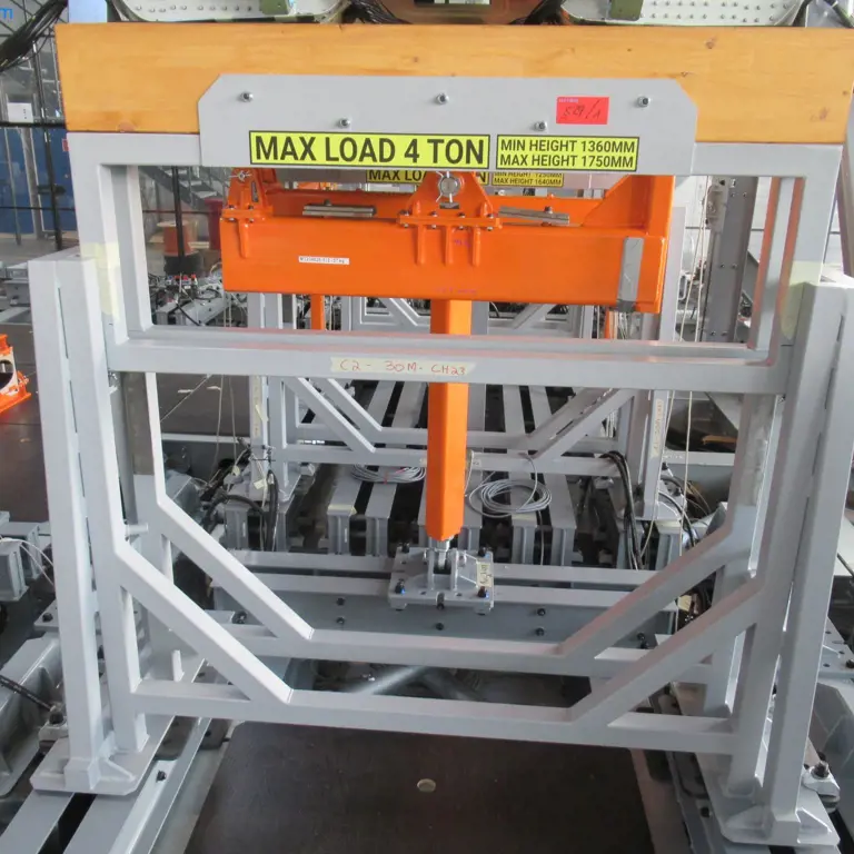 3 höhenverstellbare Schwerlast-Auflageböcke CADMasters