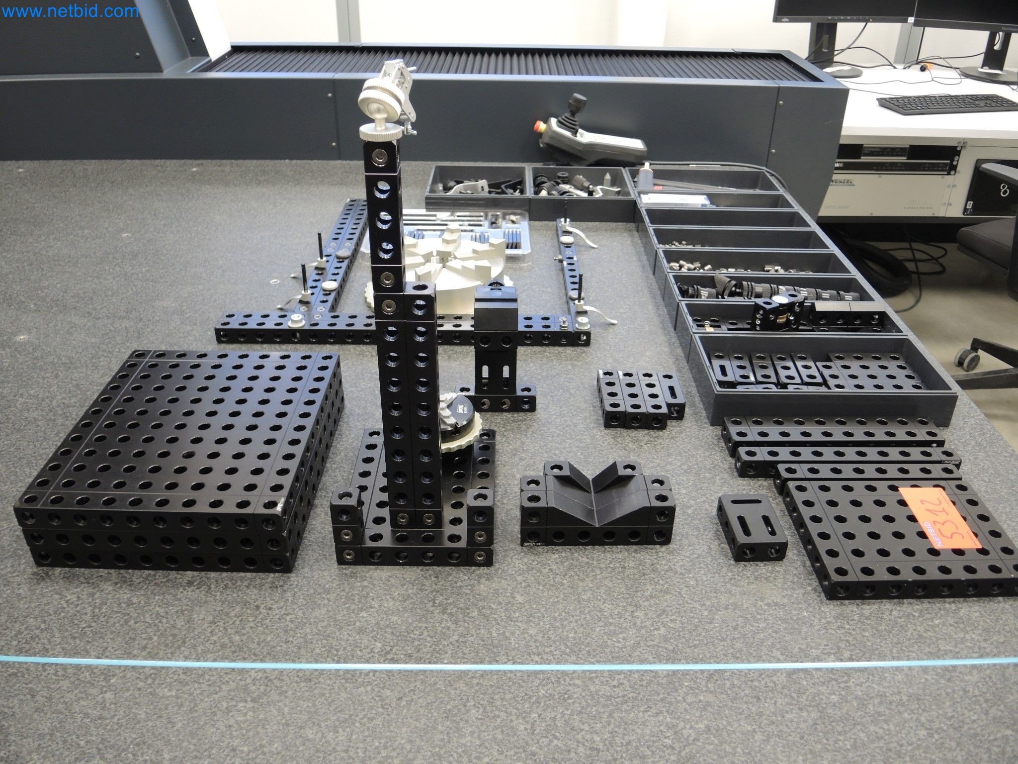 LILIUM eAircraft GmbH / LILIUM GmbH; maszyny, systemy testowe i sprzęt operacyjny do produkcji eVTOLs-5