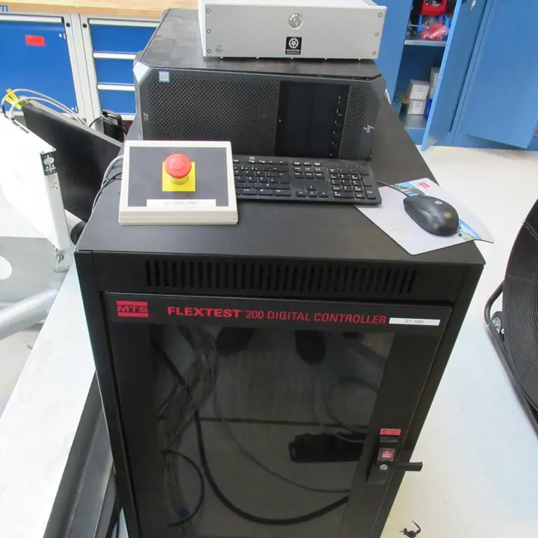 Estación de prueba y control MTS Flextest 200 Digital Controller