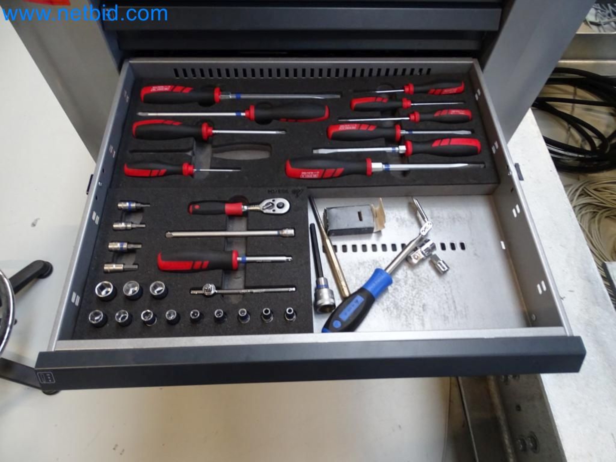 LILIUM eAircraft GmbH / LILIUM GmbH; máquinas, sistemas de prueba y equipos operativos para la producción de eVTOLs-4