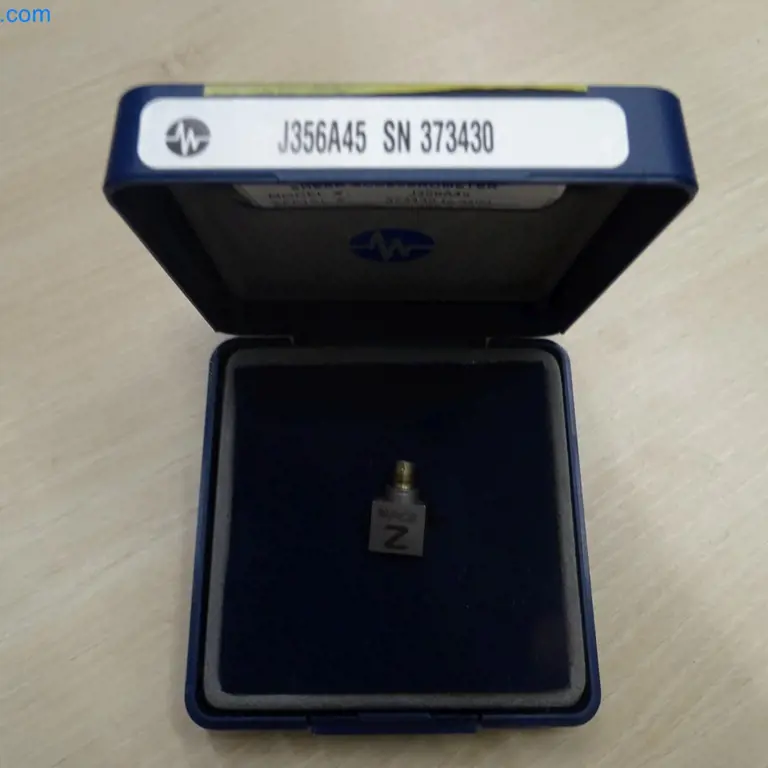 triaxialer IPS Beschleunigungsmesser PCB Piezotronics J356A45