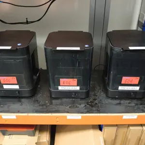 3 Machines de nettoyage Formlabs Formwash