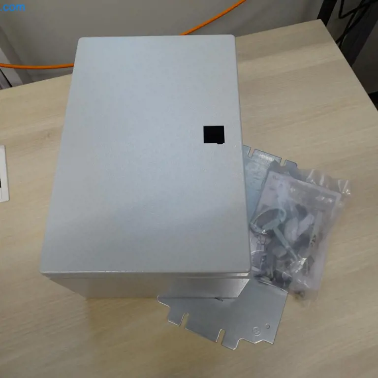 3 Carcasa mural de instalación Rittal KX 1574.000