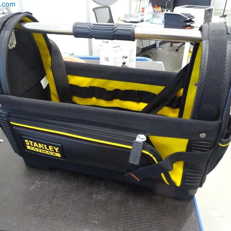 Bolsa de herramientas con contenido Stanley Fatmax