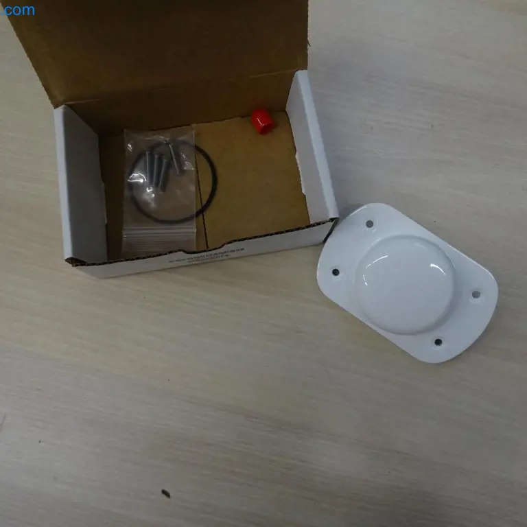 Hochleistungs-Luftfahrt-GNSS-Antenne (Zuschlag unter Vorbehalt) Antcom Coporation 42GNSSA-XT-1