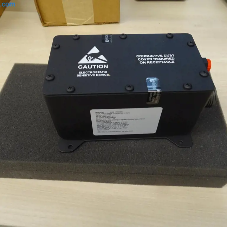 Convertidor analógico-digital ADC (knock-down under reserve) Aerosonic 10460-3-002