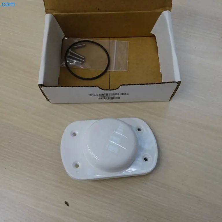 Antena GNSS de aviación de alto rendimiento (knock-down under reserve) Antcom Coporation 42GNSSA-XT-1