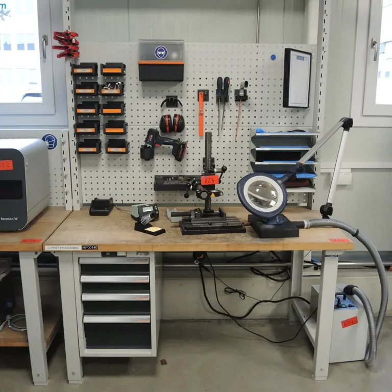 Poste Équipements d'atelier