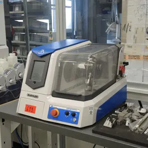Tronçonneuse de laboratoire (MP00177) Buehler IsoMet Highspeed Pro Precision Cutter Modell 112700