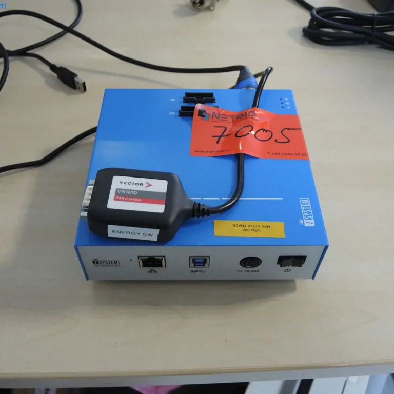 Debugger / On-Chip Analyser iSystem iC5700 Base Unit mit DTM