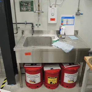 Pomivalno korito iz nerjavečega jekla