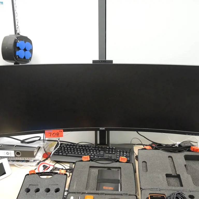 Moniteurs incurvés de 49 pouces Philips Brilliance 499P