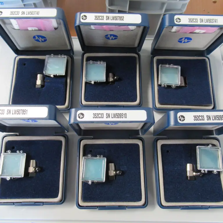 6 Accéléromètre mono-axe ICP PCB Piezotronics 352C33