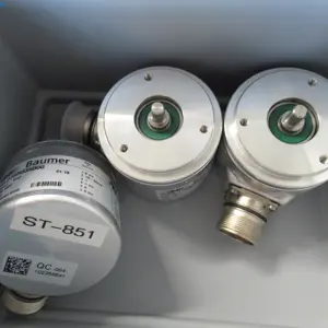 3 codeurs incrémentaux Baumer GI356.170R035000 (2x) sowie GI355.070R035000 (1x)