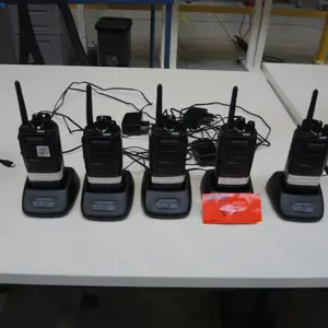 5 Walkie-Talkies (Zuschlag unter Vorbehalt) Kenwood Profitalk Digital