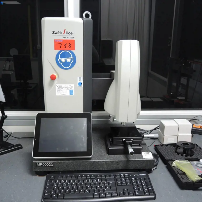 Machine d'essai de dureté Micro / Micro-/Shore hardness (MP00023) Zwick Roell DuraScan 20 G5