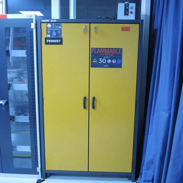 Bezpečnostní skříň (FE00057) Asecos 30 EN 14470-1