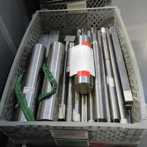 Posten Rohmaterial Titan (OHNE Lagerregale, OHNE Paletten / -Rahmen)  Ti6AL-4V