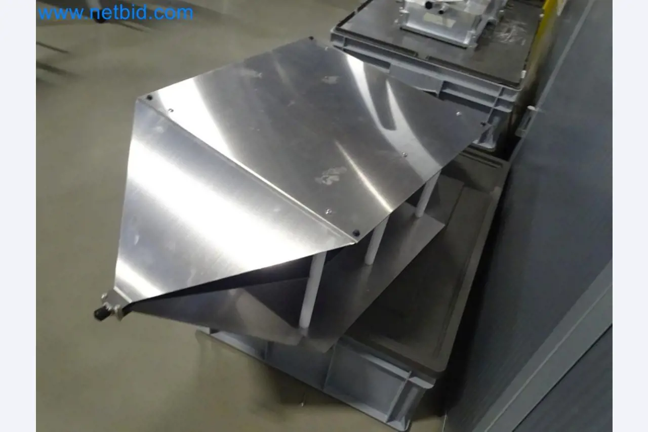 LILIUM eAircraft GmbH / LILIUM GmbH ; machines, installations d'essai et équipements d'exploitation pour la fabrication d'eVTOL-3