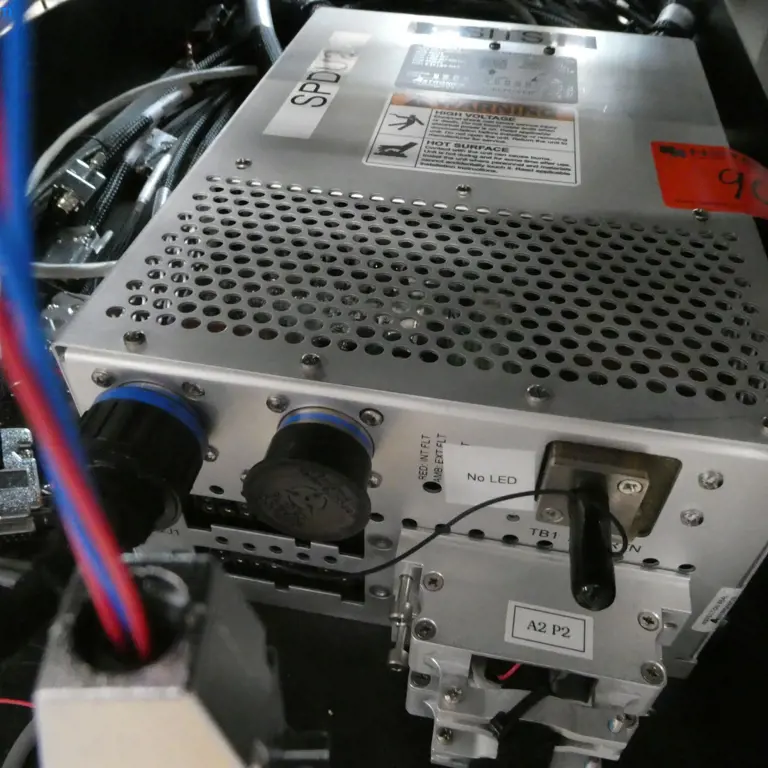 Nabíjecí distribuční jednotka (CPDU) (příplatek se může změnit) Astronics 3E2Y8